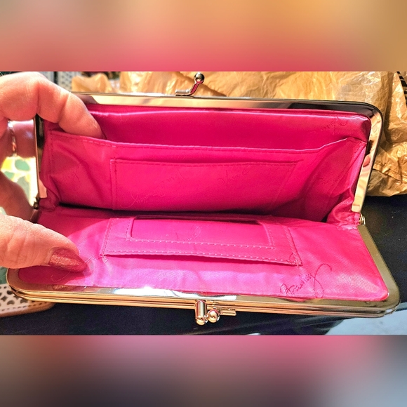 #531- VB- Kisslock Wristlet In Very Berry Pink Design - Picture 5 of 8